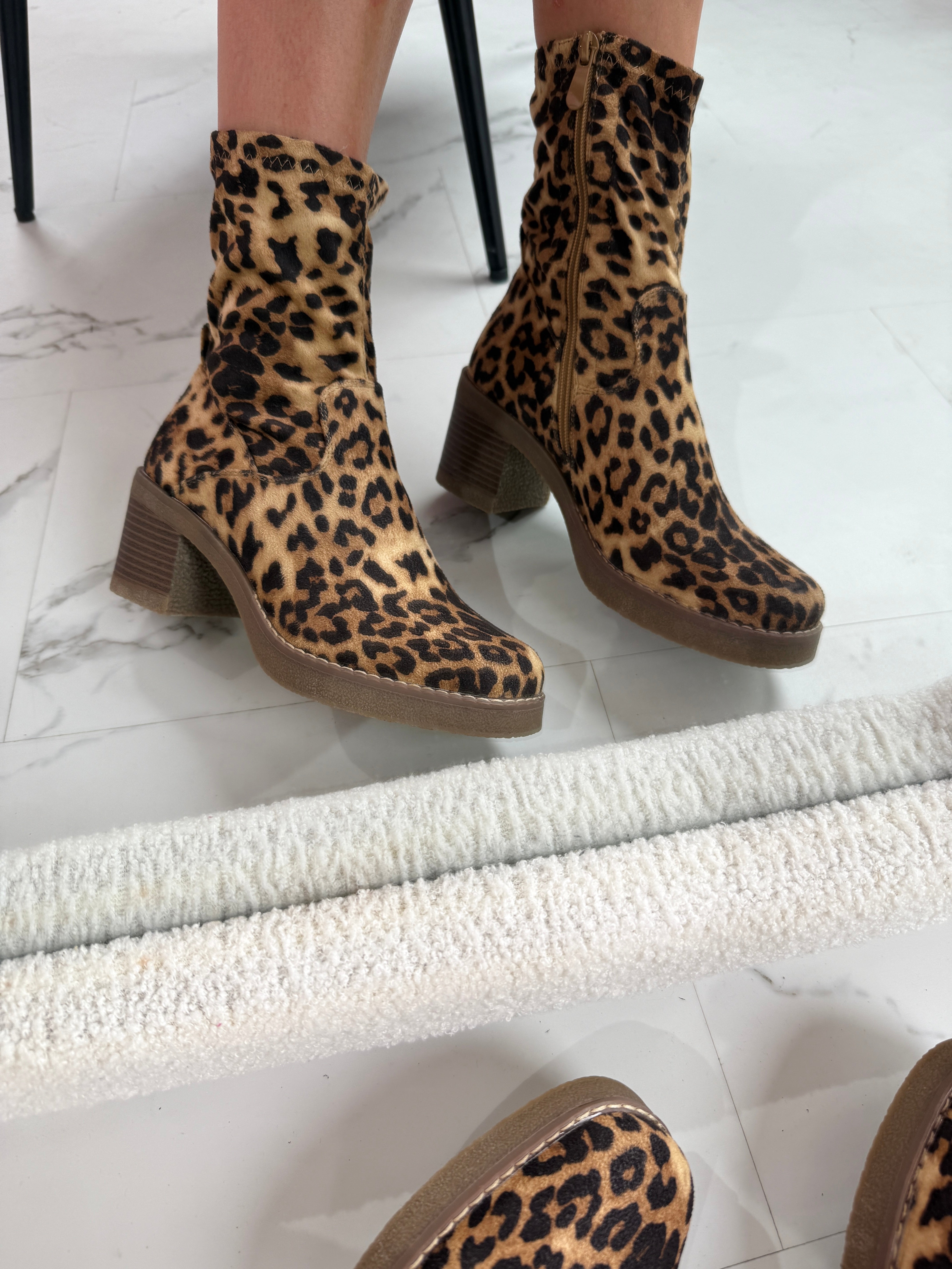 Leo 27 Ankle Boots