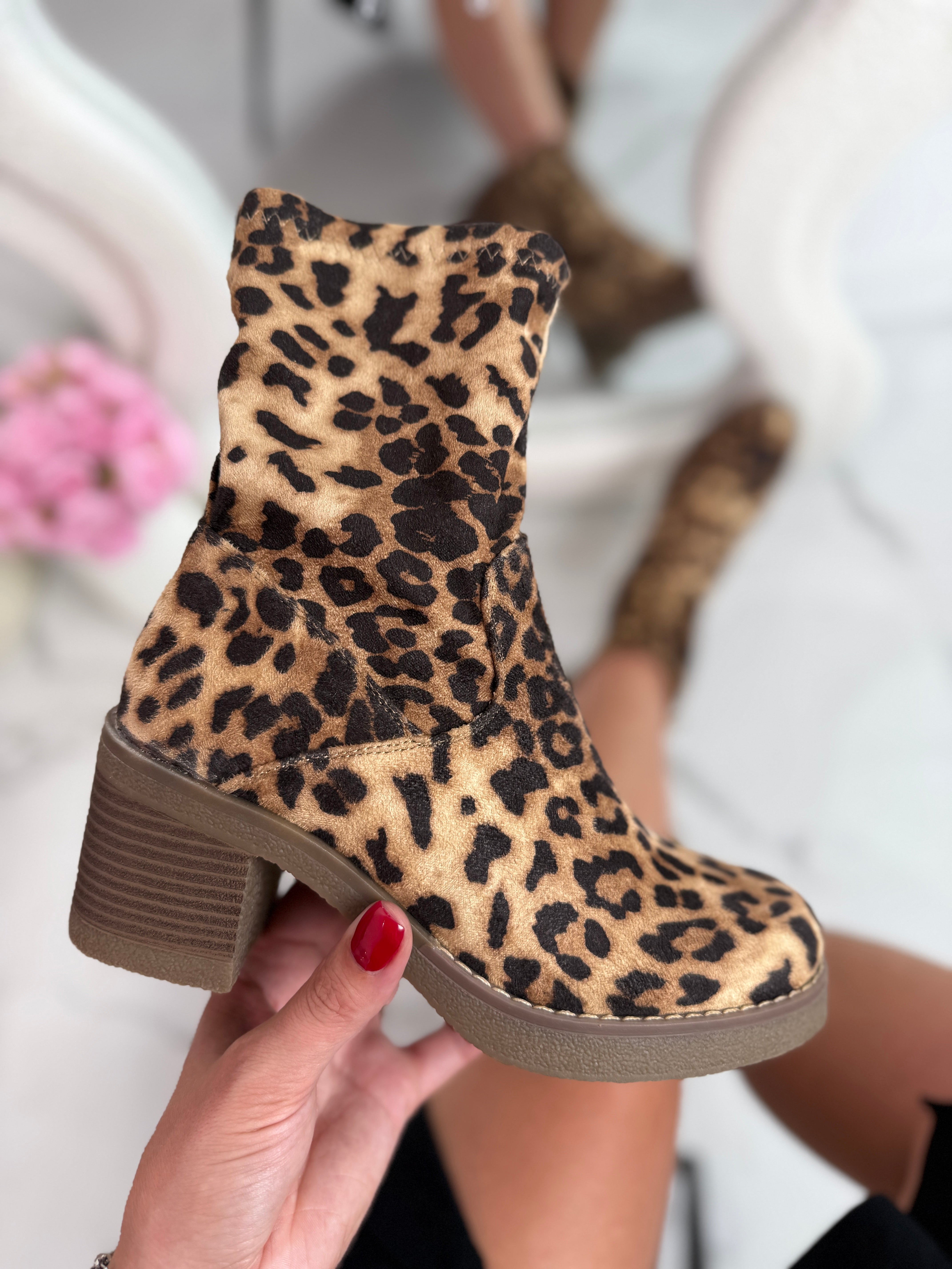 Leo 27 Ankle Boots