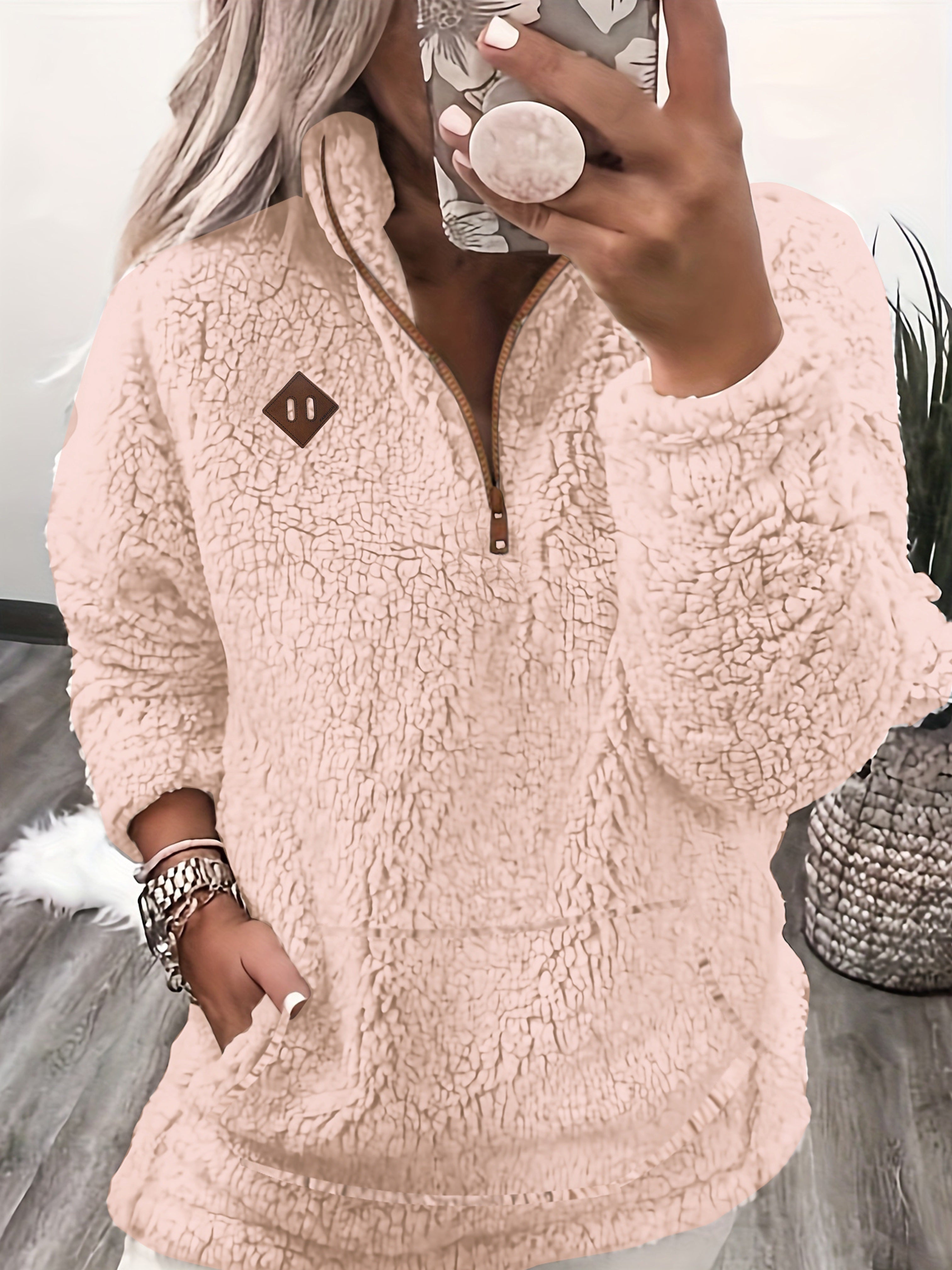 Felicja | Sweter Teddy z Zamkiem