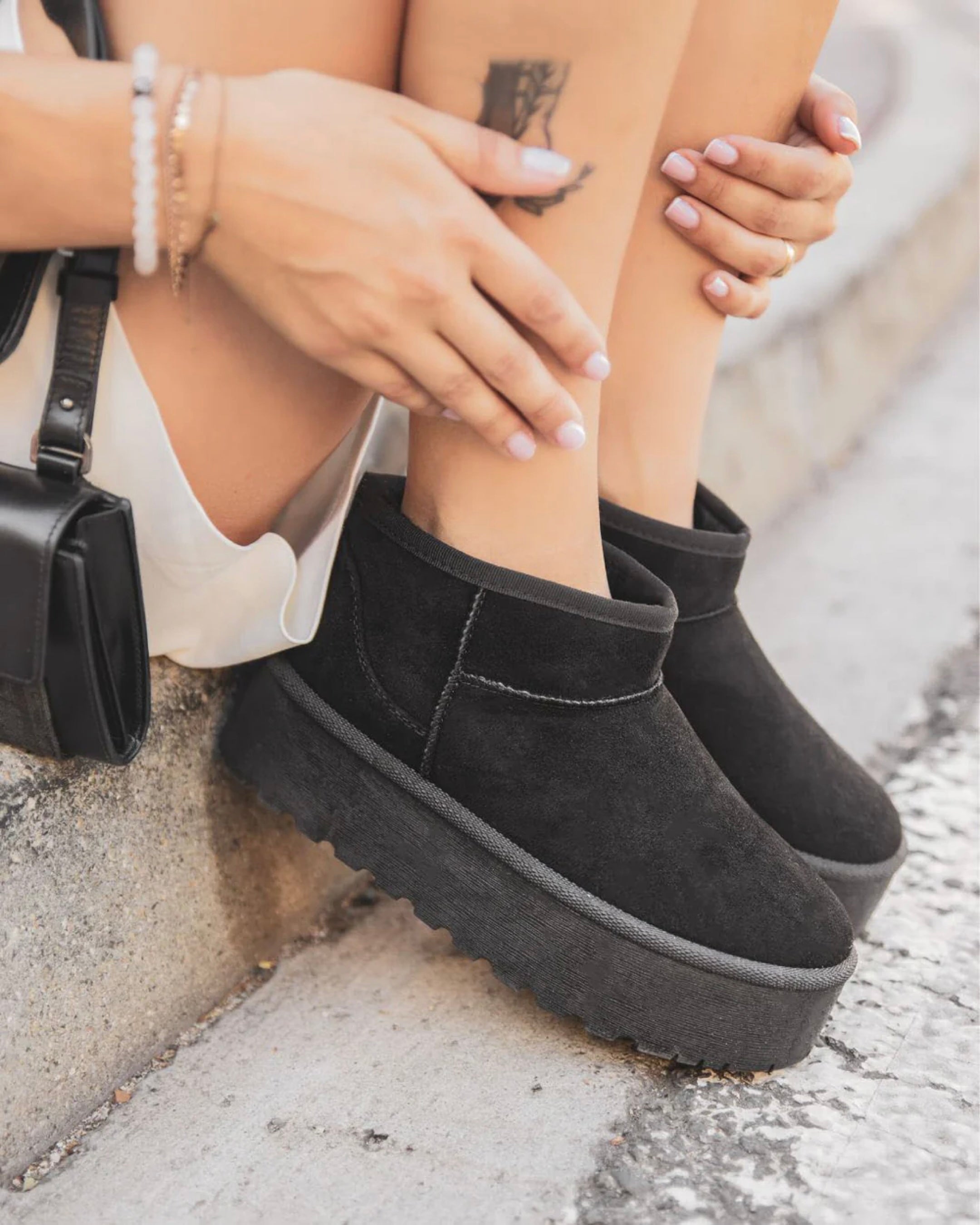 Colinda All Black Ankle Boots