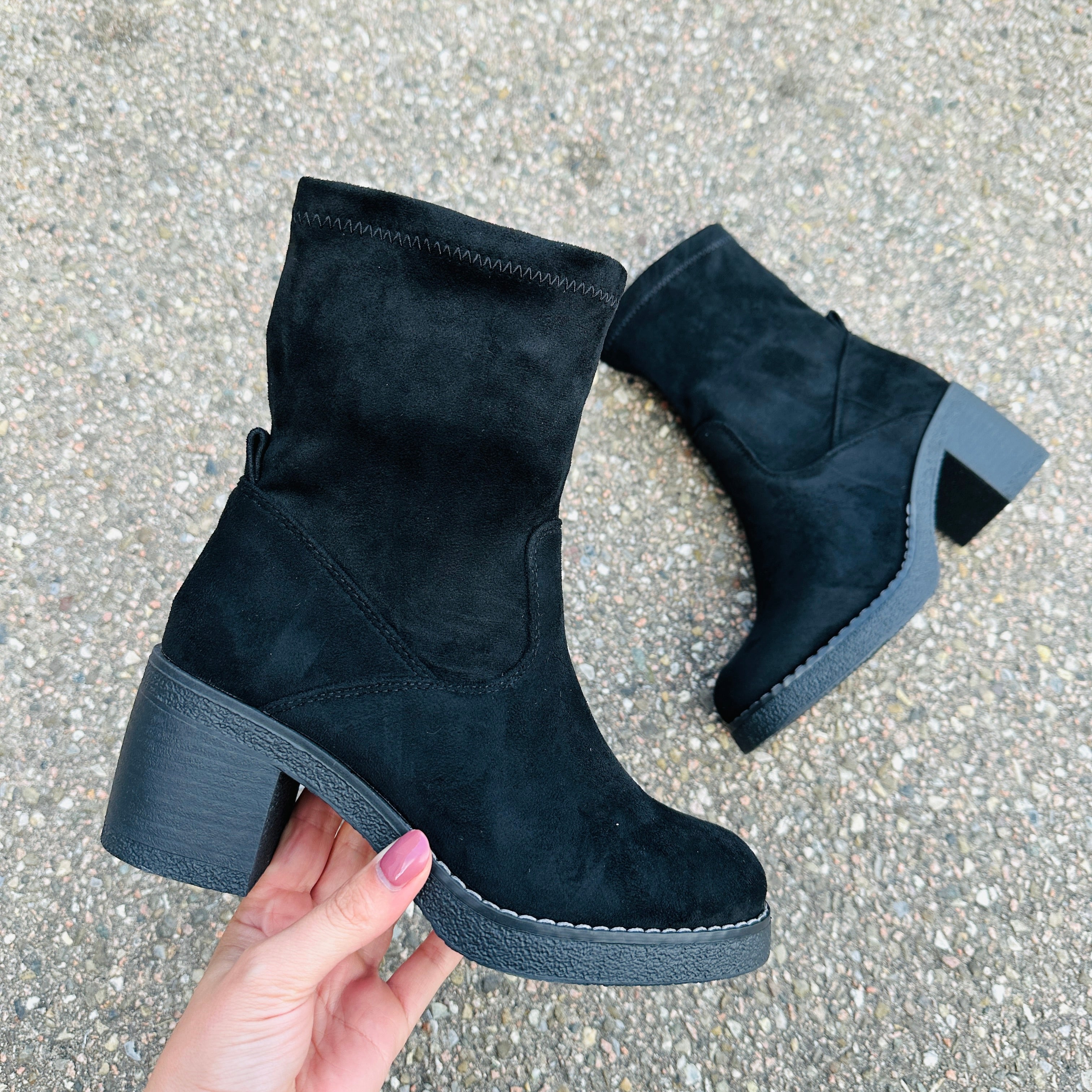 27 Black Ankle Boots