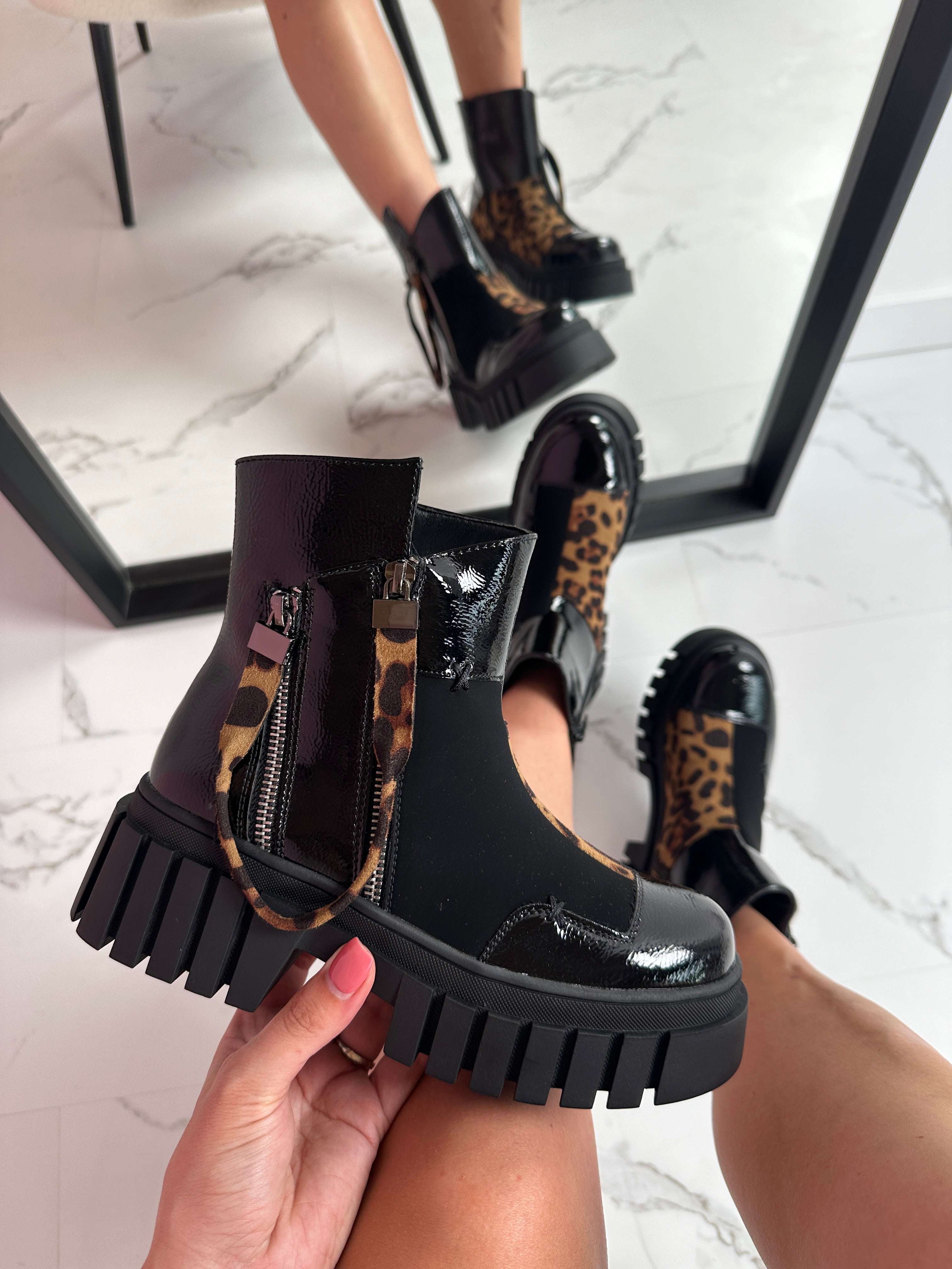 Nel Leo Ankle Boots