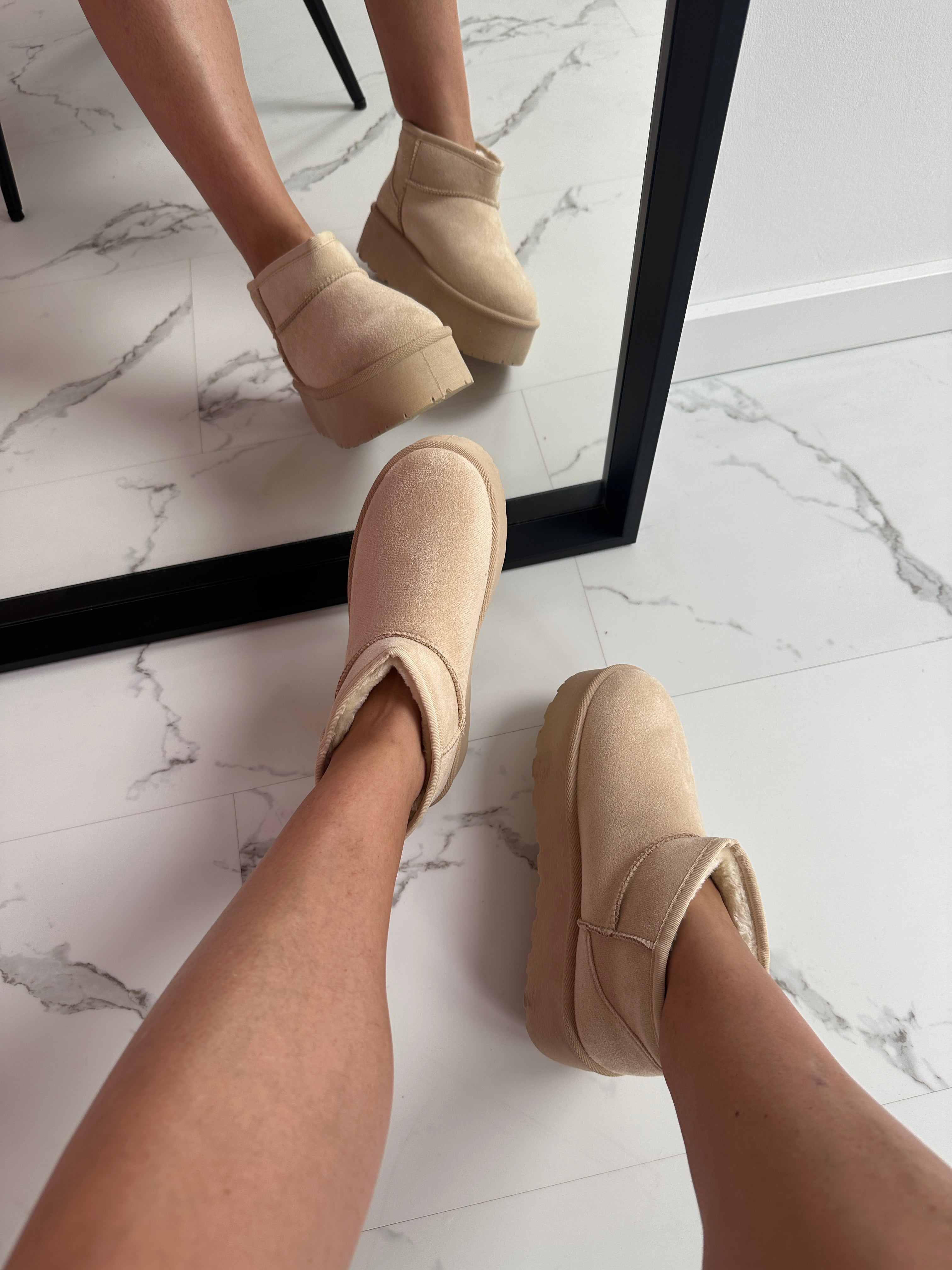 Beżowe buty Colinda - Elegancja i Komfort
