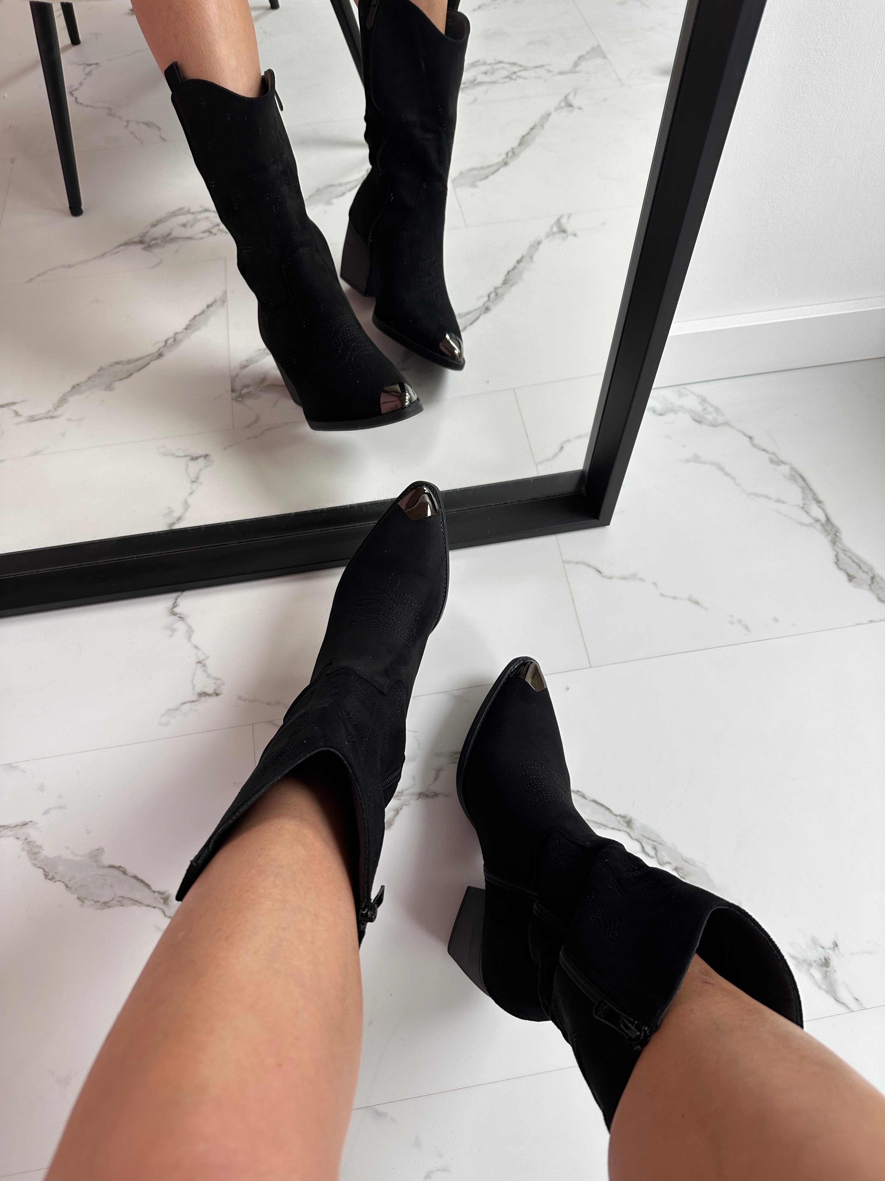 Roan Black Shoes