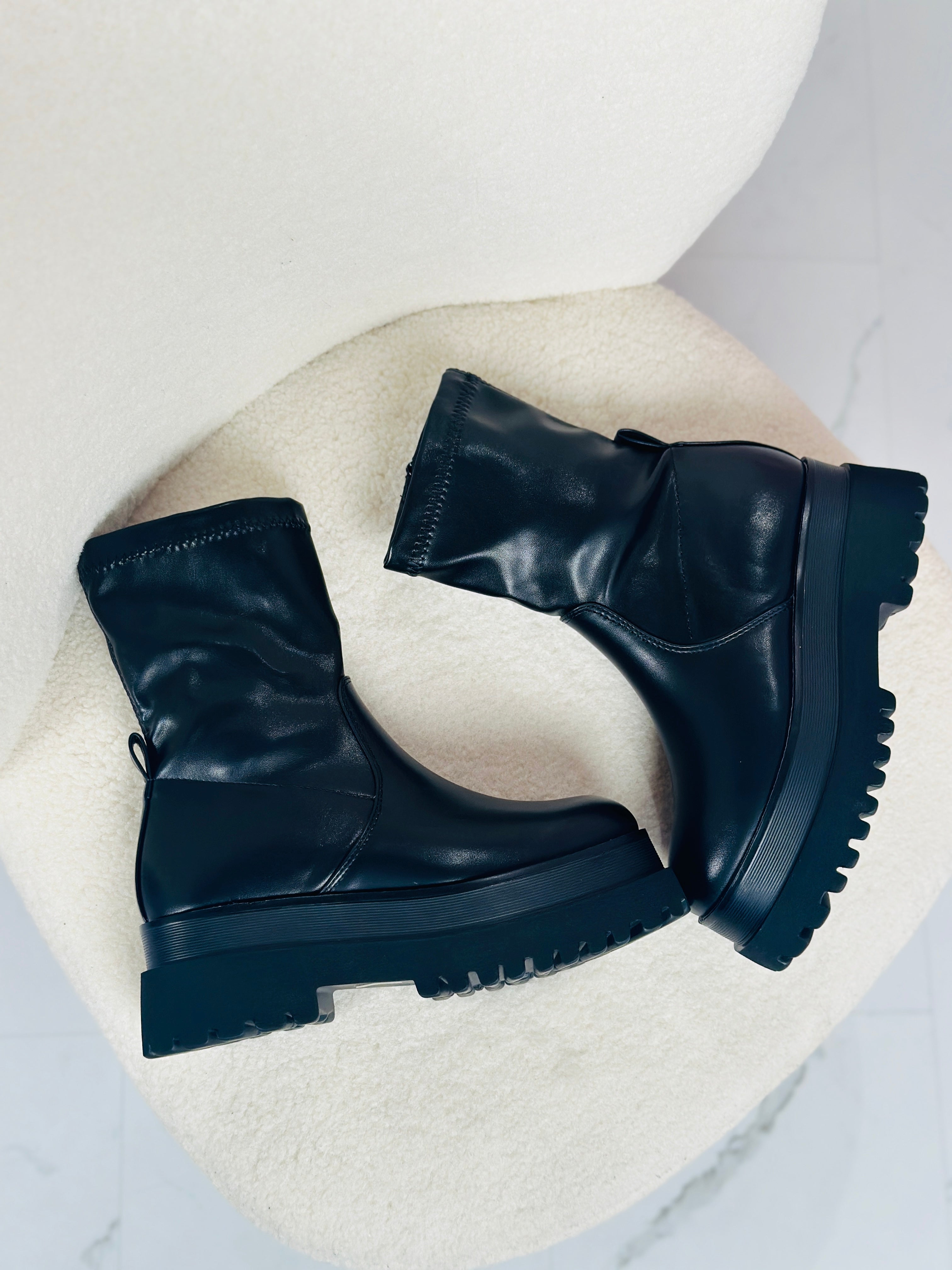 Elin Black Ankle Boots